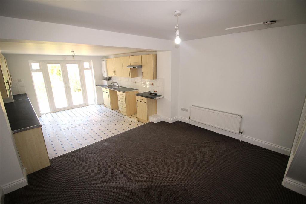 Property photo 2 of 10 Img_1688.Jpg