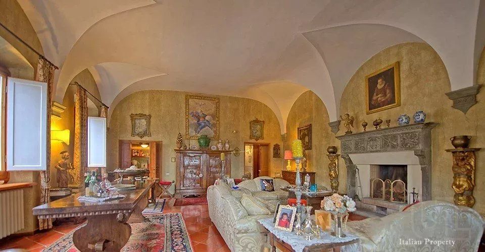 Property photo 2 of 13