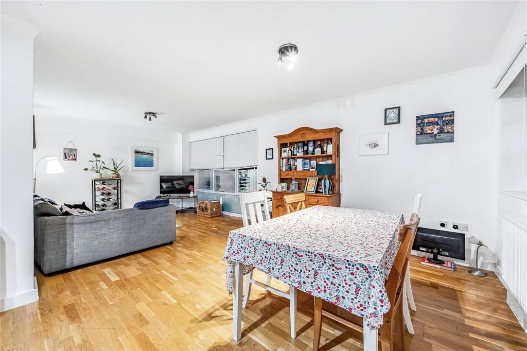 Property photo 3 of 16 Reception Room