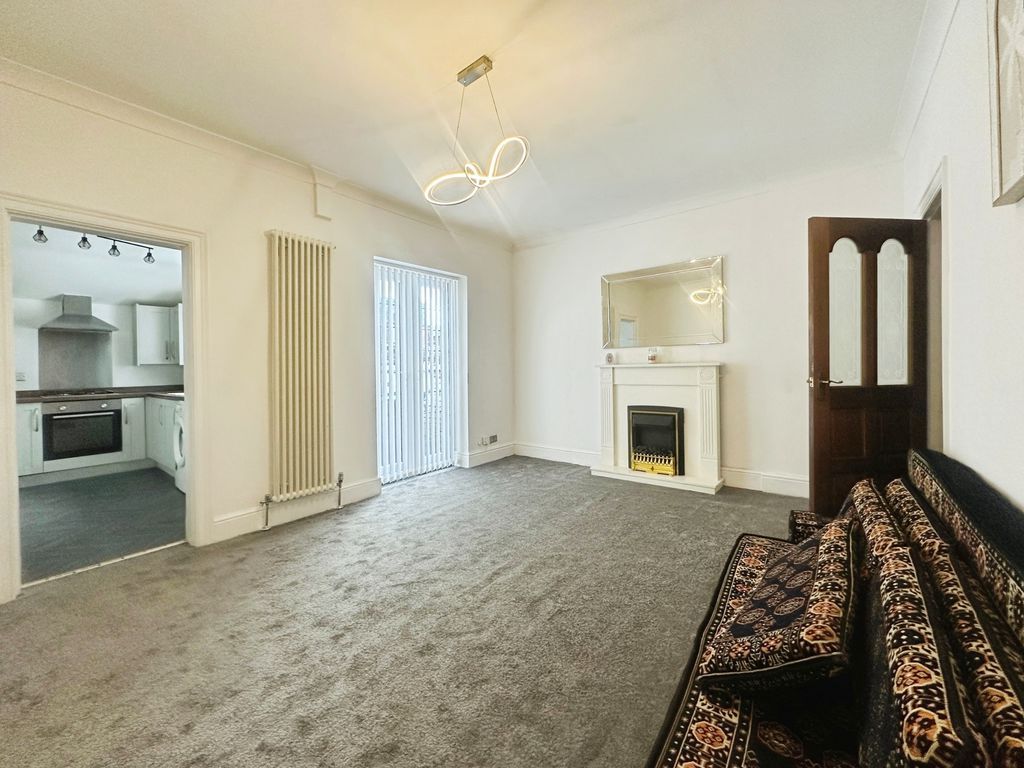 Property photo 3 of 9 Dining Room