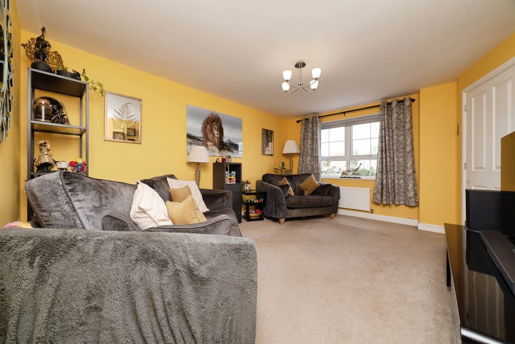 Property photo 2 of 18
