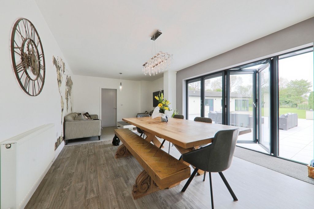 Property photo 1 of 27 4150753