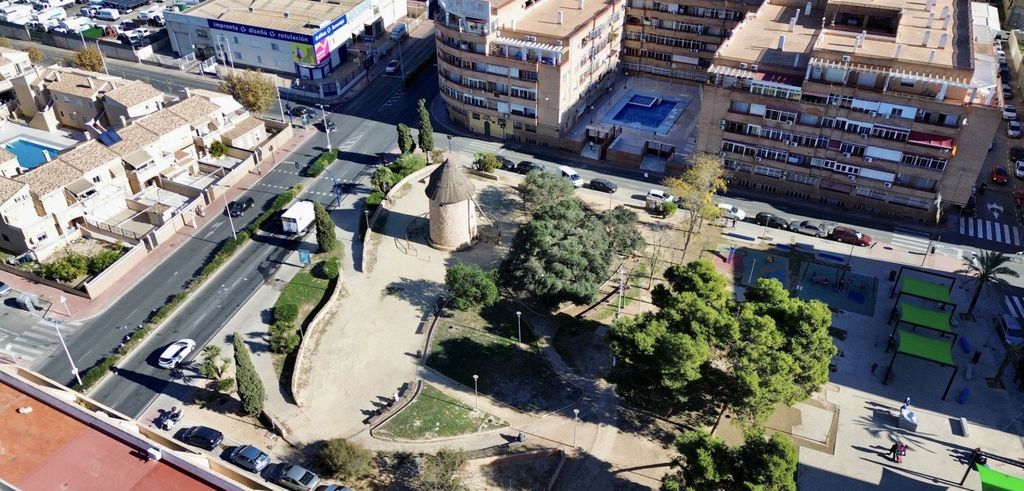 Property photo 1 of 29