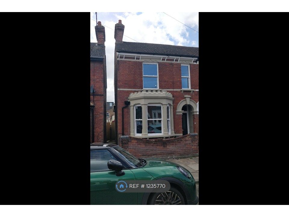 Property photo 2 of 35