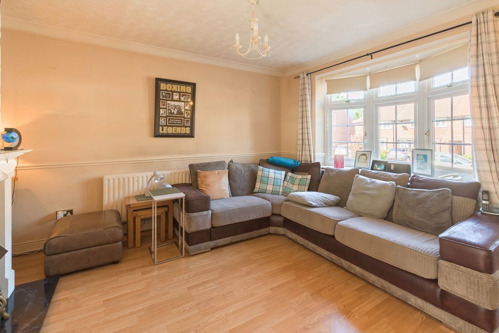 Property photo 2 of 18
