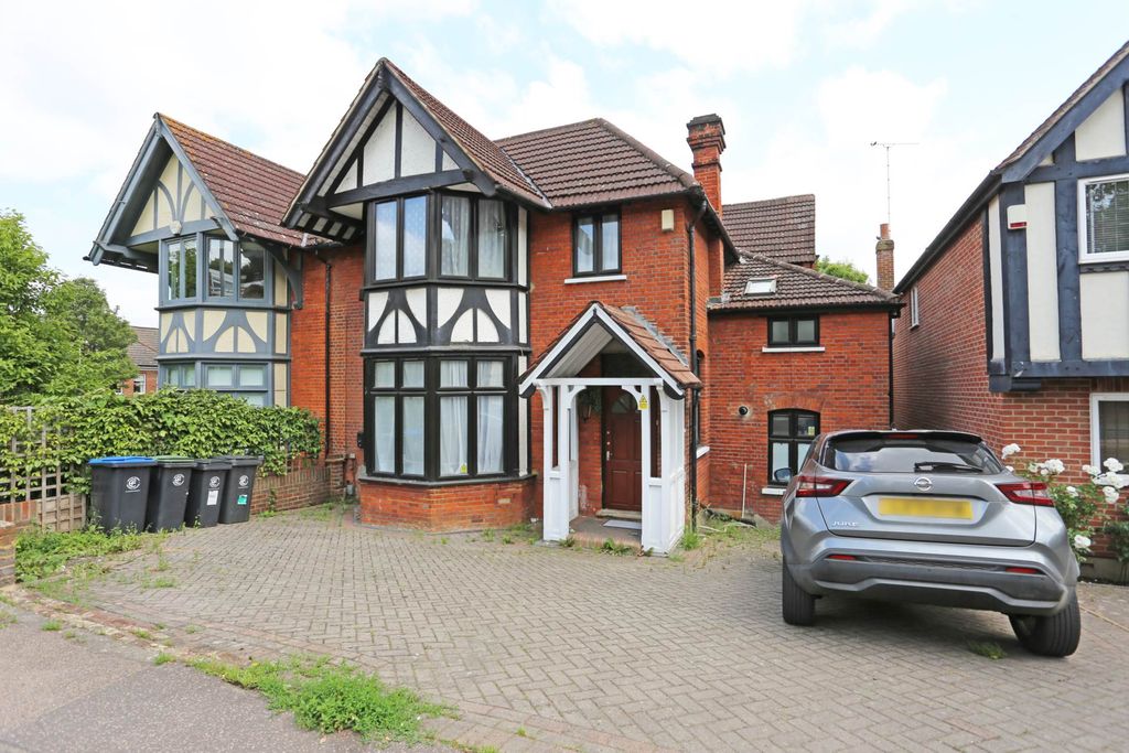 Property photo 1 of 25