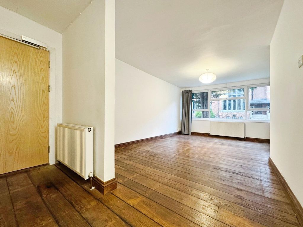 Property photo 3 of 12 Picture No. 48