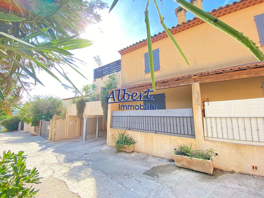 Property photo 1 of 12 3-Room House In La Seyne-Sur-Mer, 57.86 m²