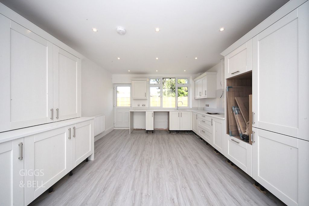 Property photo 3 of 21 5022833