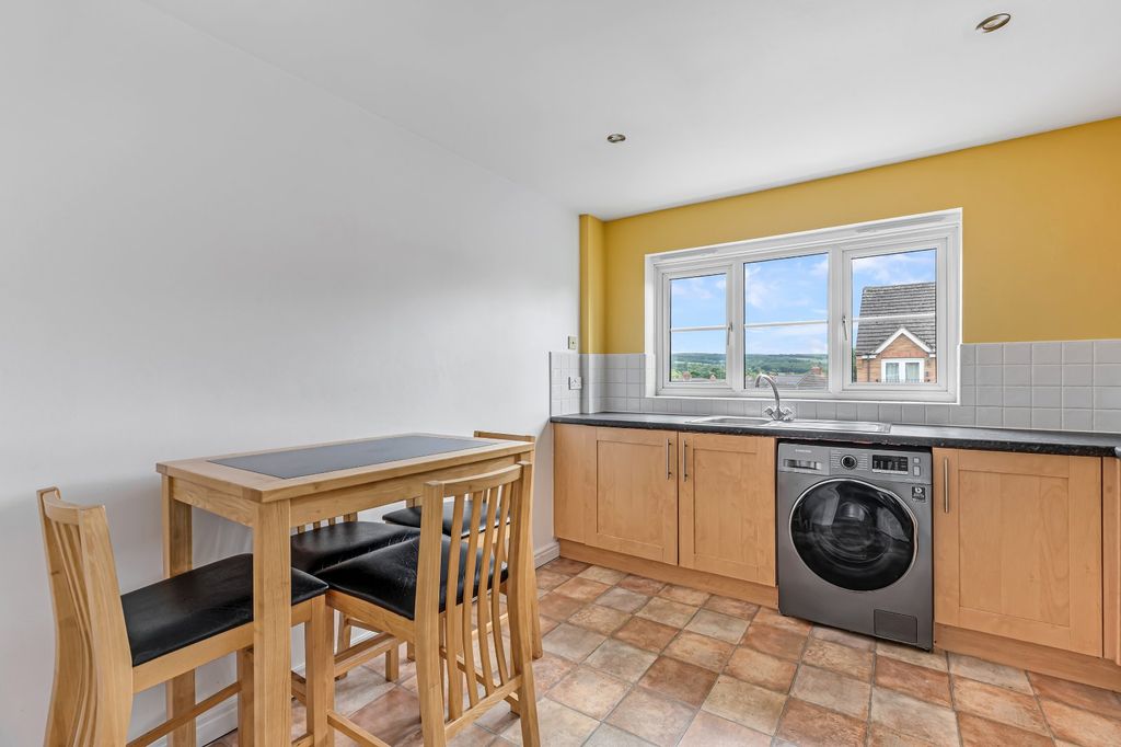 Property photo 3 of 17 Picture No. 35