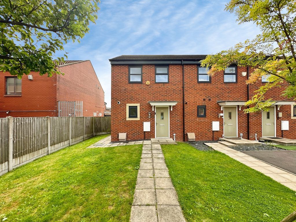 Property photo 1 of 13 External