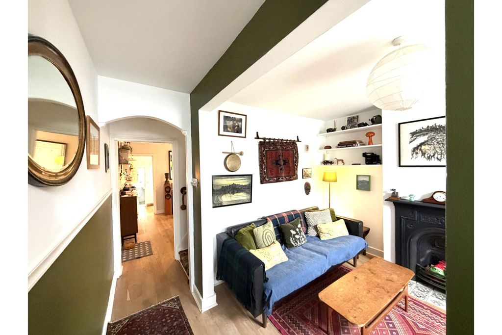 Property photo 3 of 20