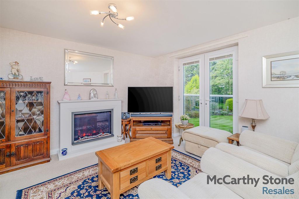 Property photo 3 of 19 8664409-Interior01.Jpg