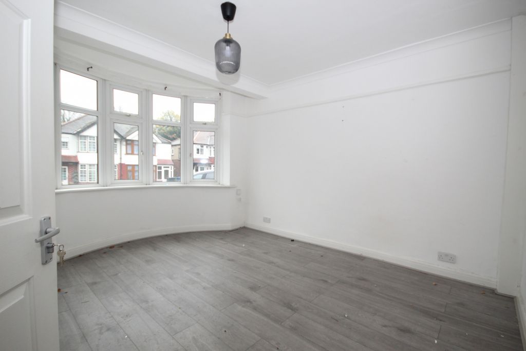 Property photo 2 of 13 Gallery