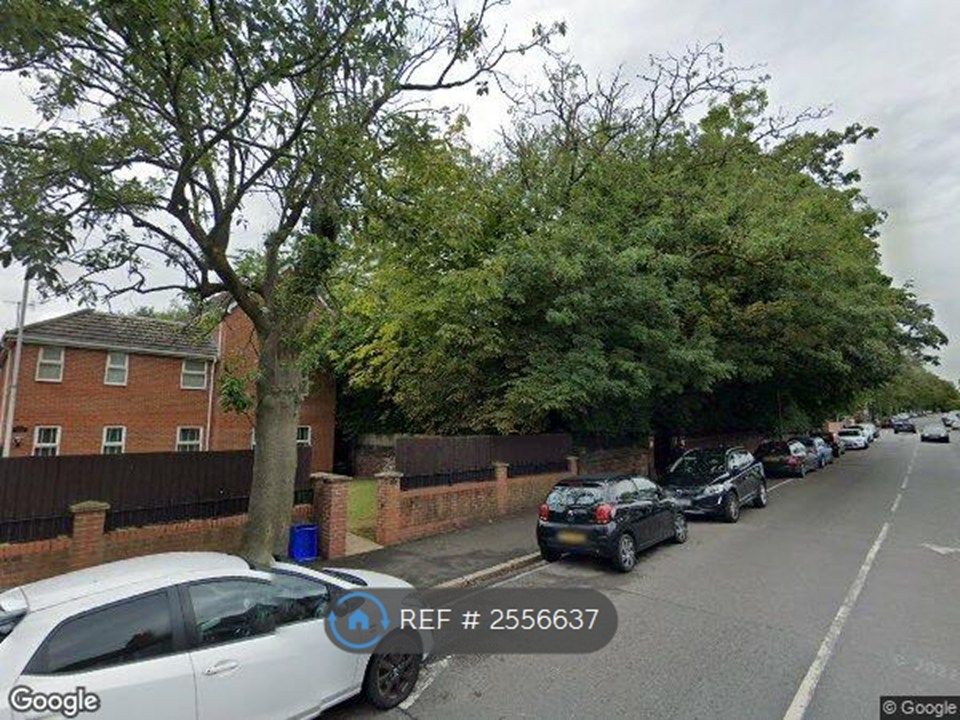 Property photo 2 of 12