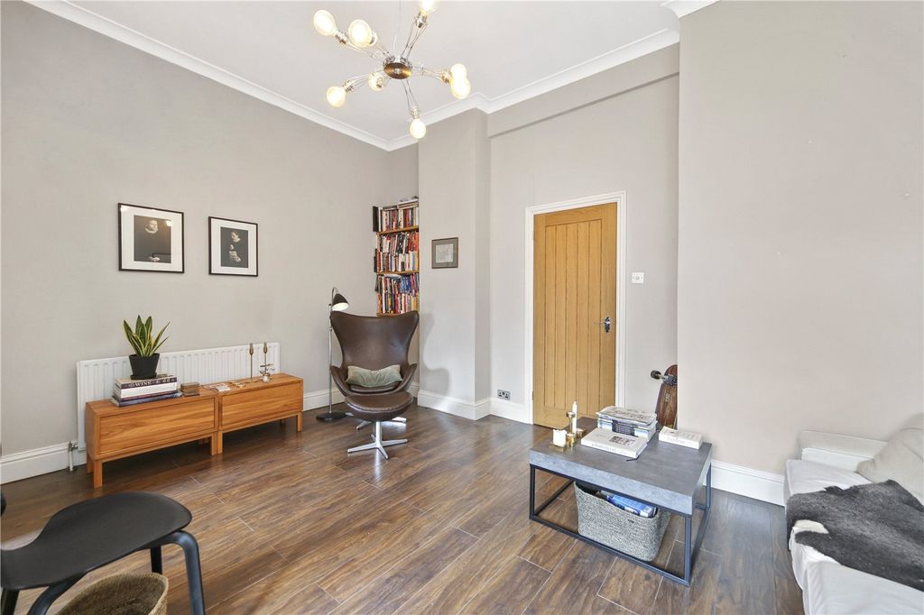 Property photo 3 of 10 Picture No. 08