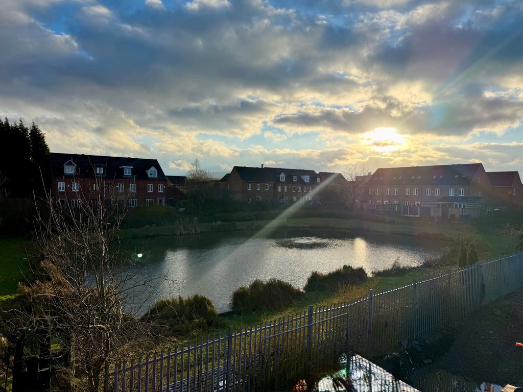 Property photo 3 of 6