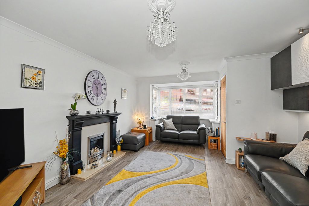 Property photo 2 of 26