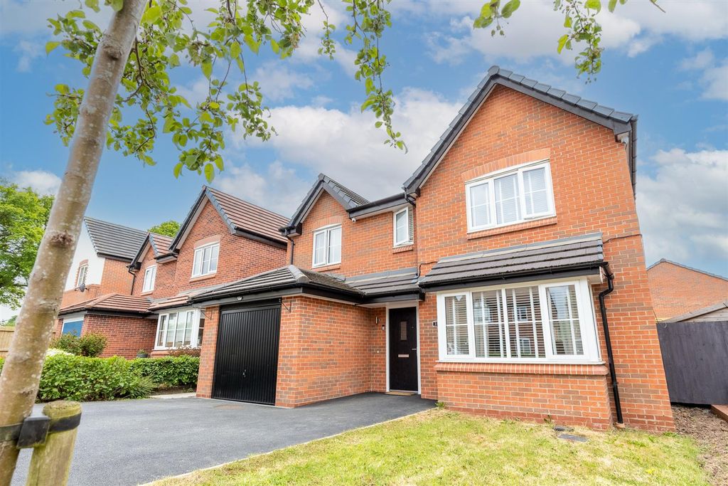 Property photo 2 of 26 18Brydsoncrescent-2.Jpg