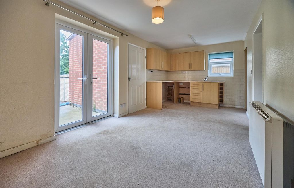 Property photo 3 of 9 Dining Kitchen To Rear