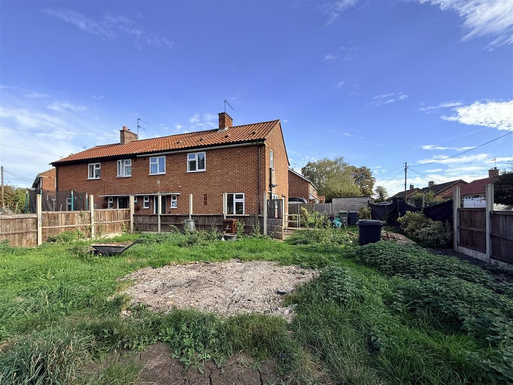 Property photo 1 of 9