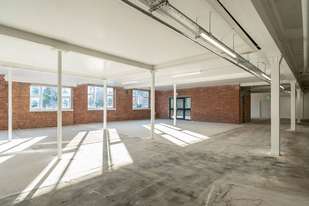 Property photo 2 of 6 Burleyhillaug22202.Jpg