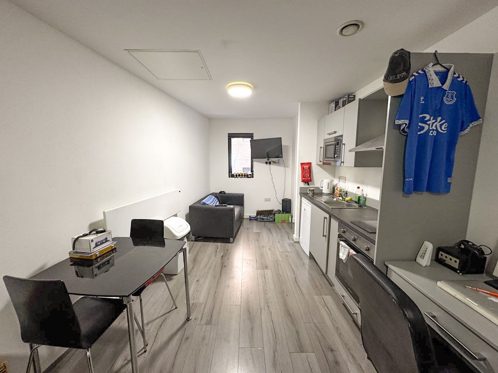 Property photo 3 of 9 2410387449Img_5221_Edited.Jpg