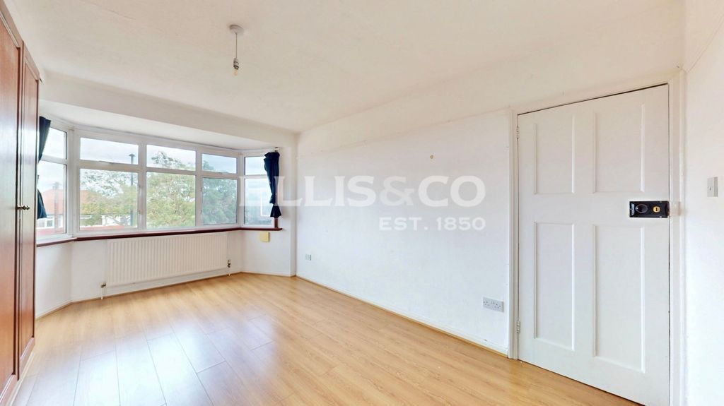 Property photo 2 of 12 Picture No. 06