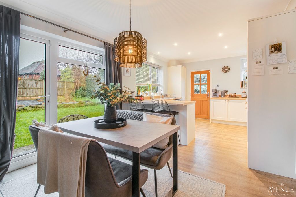 Property photo 2 of 20 4884893