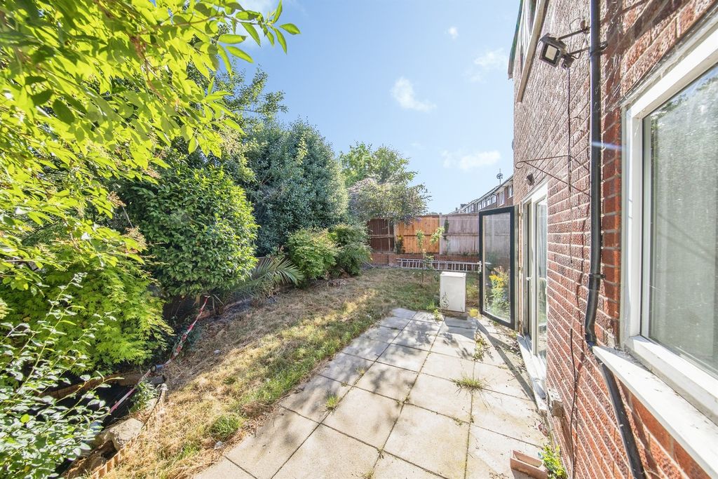 Property photo 2 of 15