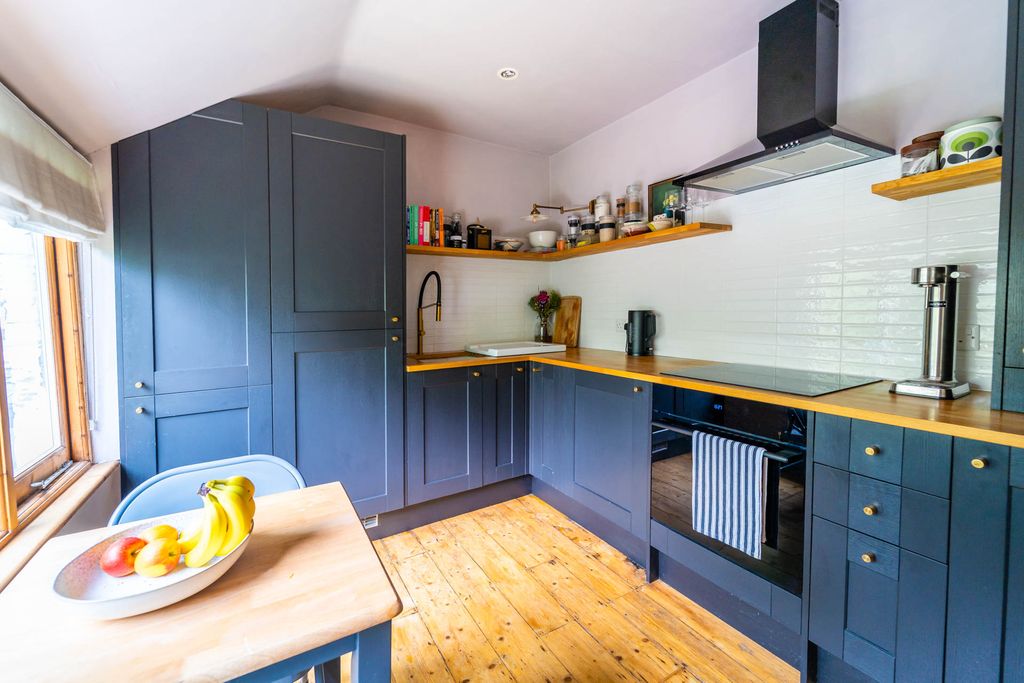 Property photo 2 of 13 Ndb06229