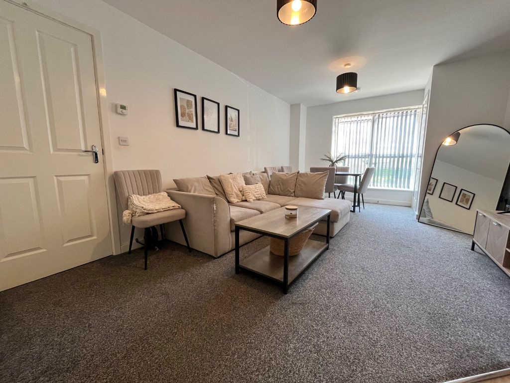 Property photo 3 of 6 4374853