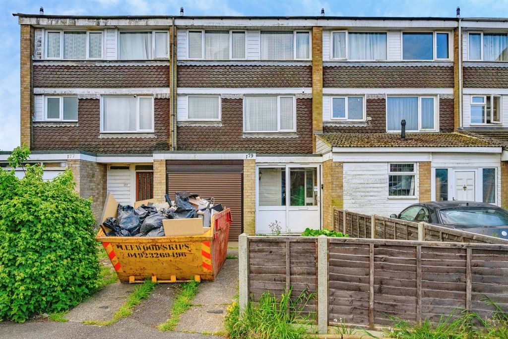 Property photo 1 of 16