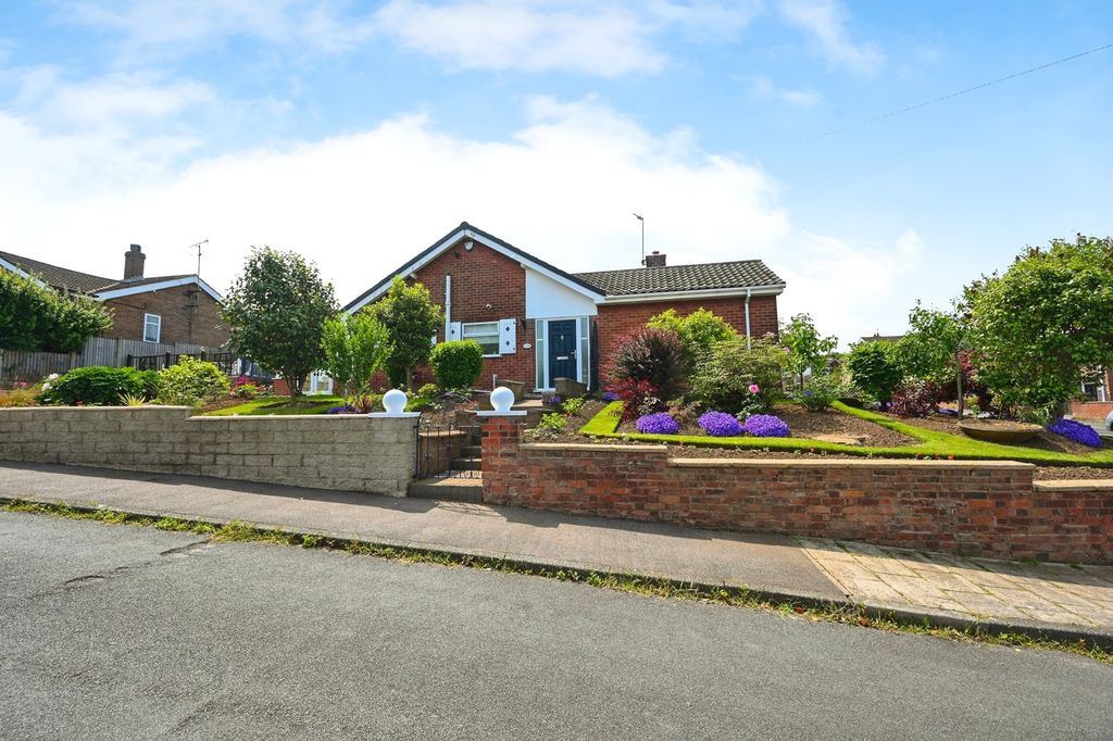 Property photo 1 of 17 Photo
