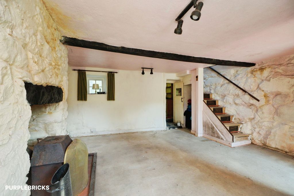 Property photo 3 of 24