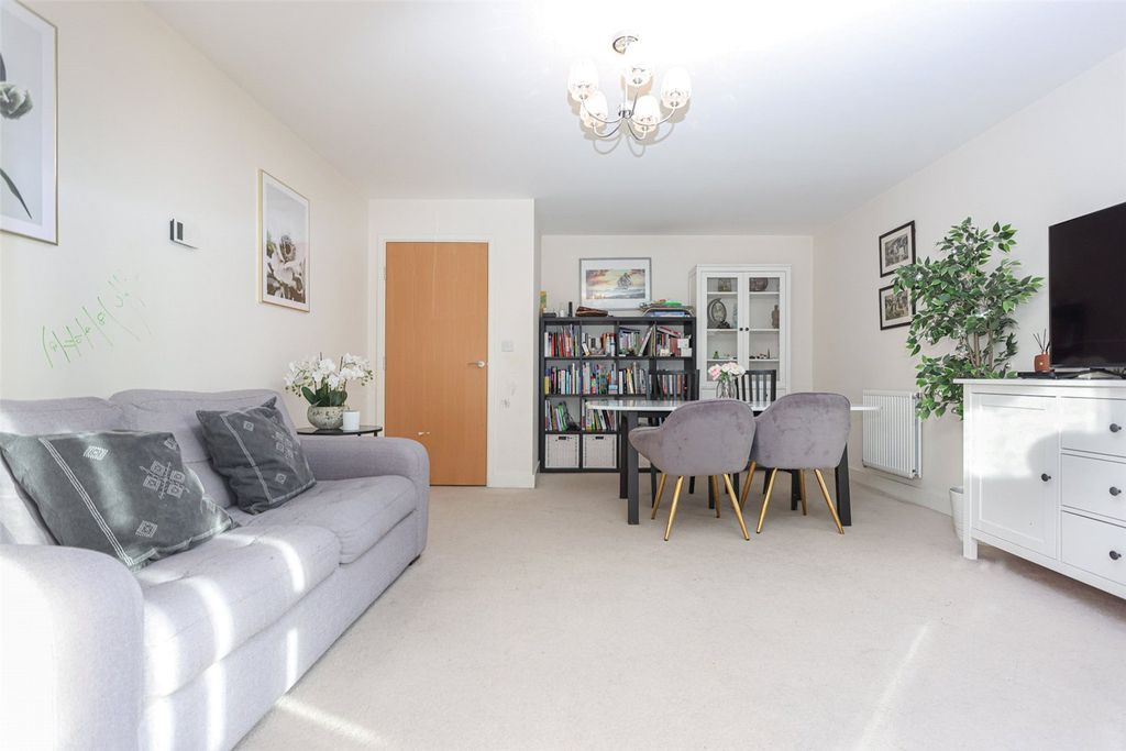 Property photo 2 of 12 Picture No. 07