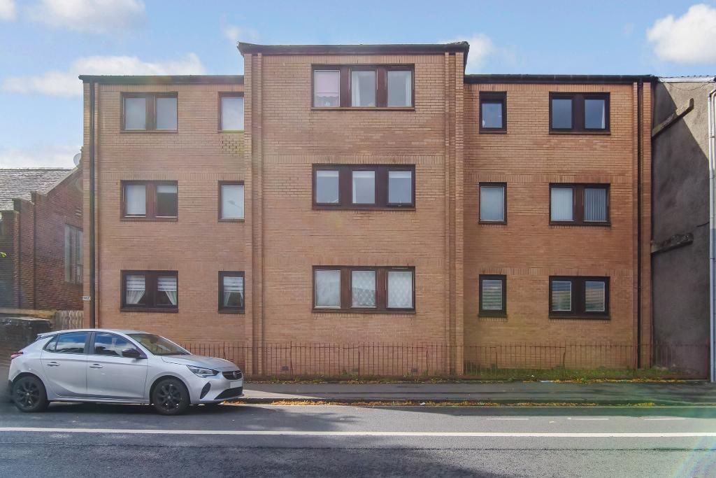 Property photo 1 of 18 External