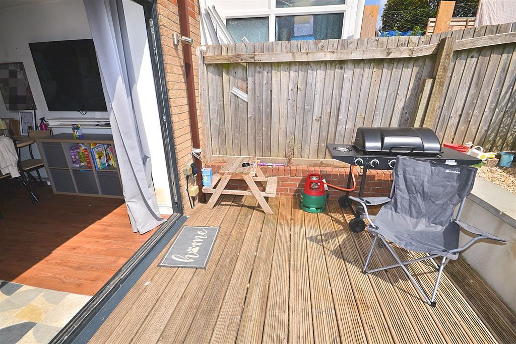 Property photo 3 of 24 57.Png