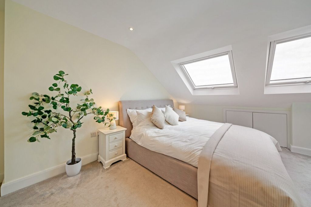 Property photo 3 of 17 Picture No. 07