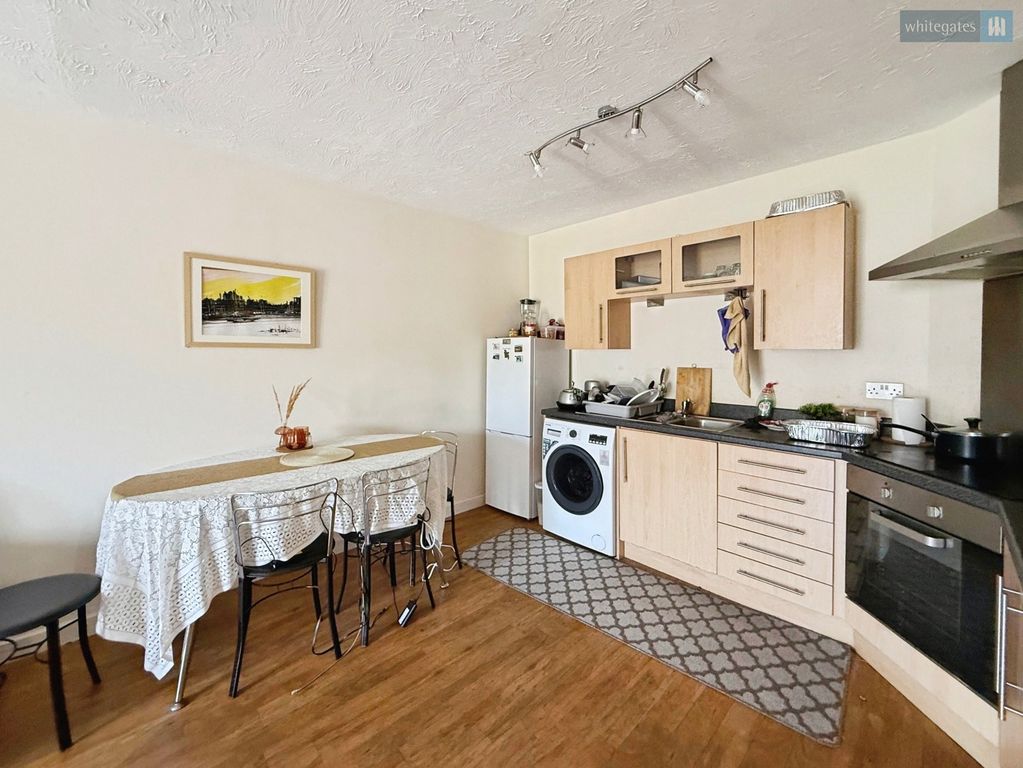 Property photo 3 of 9 Pbox-Img.Jpg