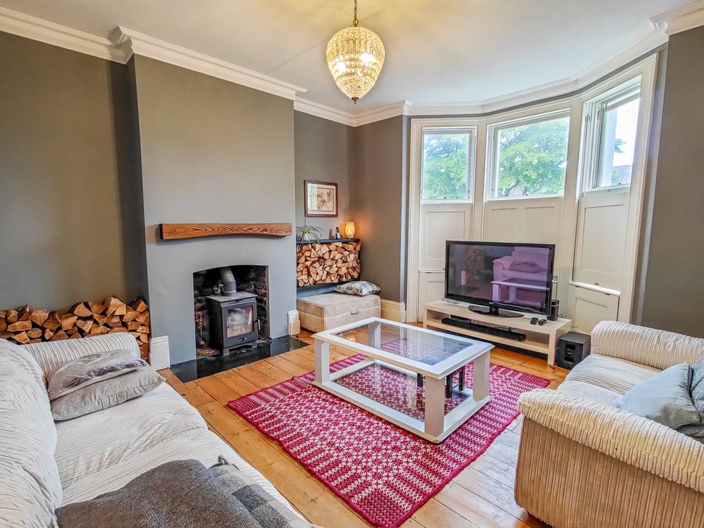 Property photo 2 of 54 Herbert1