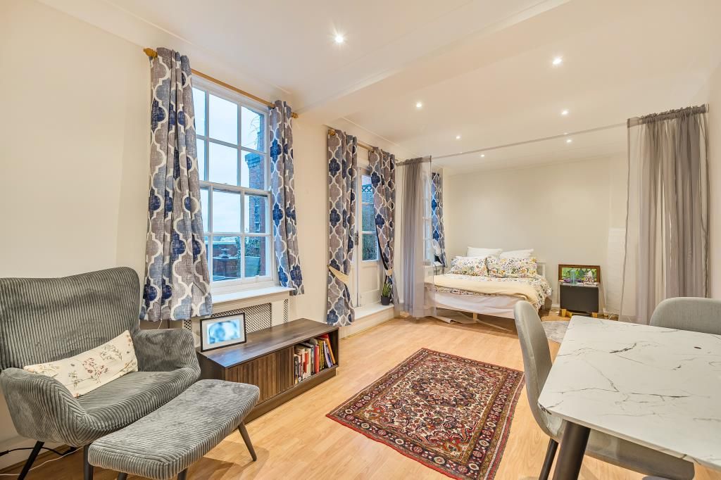 Property photo 1 of 17 Reception Room