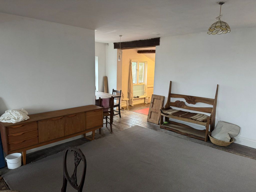 Property photo 2 of 4