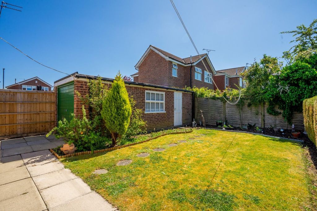 Property photo 2 of 11 8Rw-11.Jpg