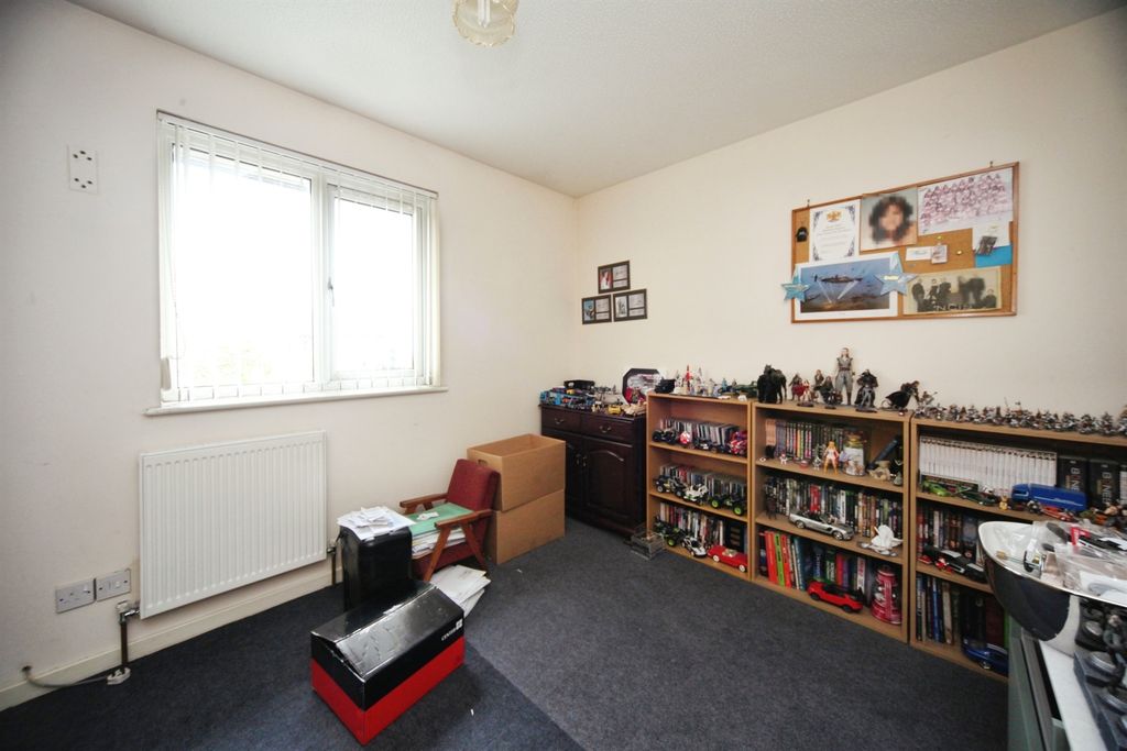 Property photo 3 of 14