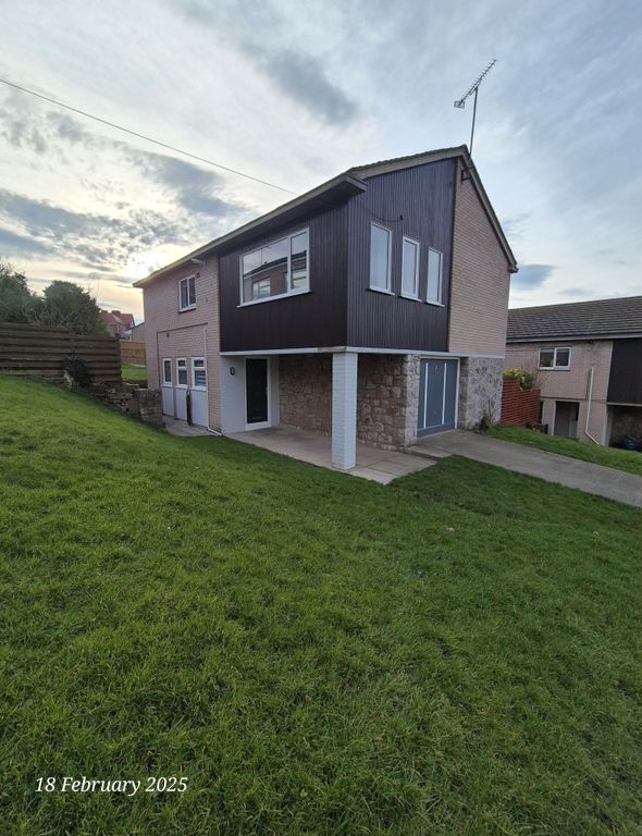 Property photo 3 of 39