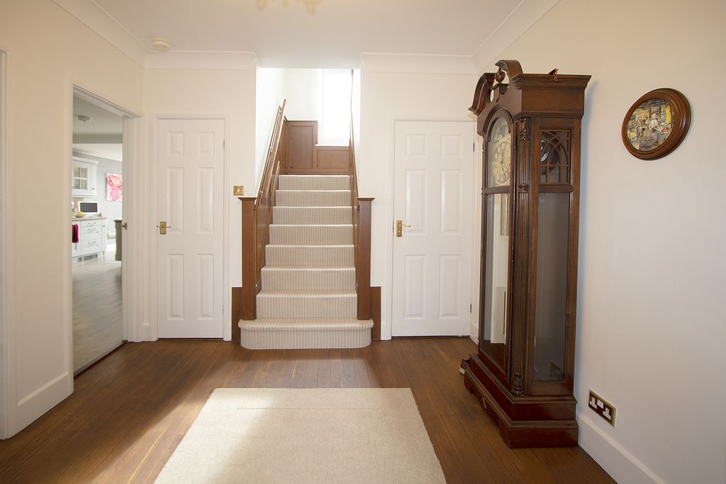 Property photo 2 of 20 Photo 1