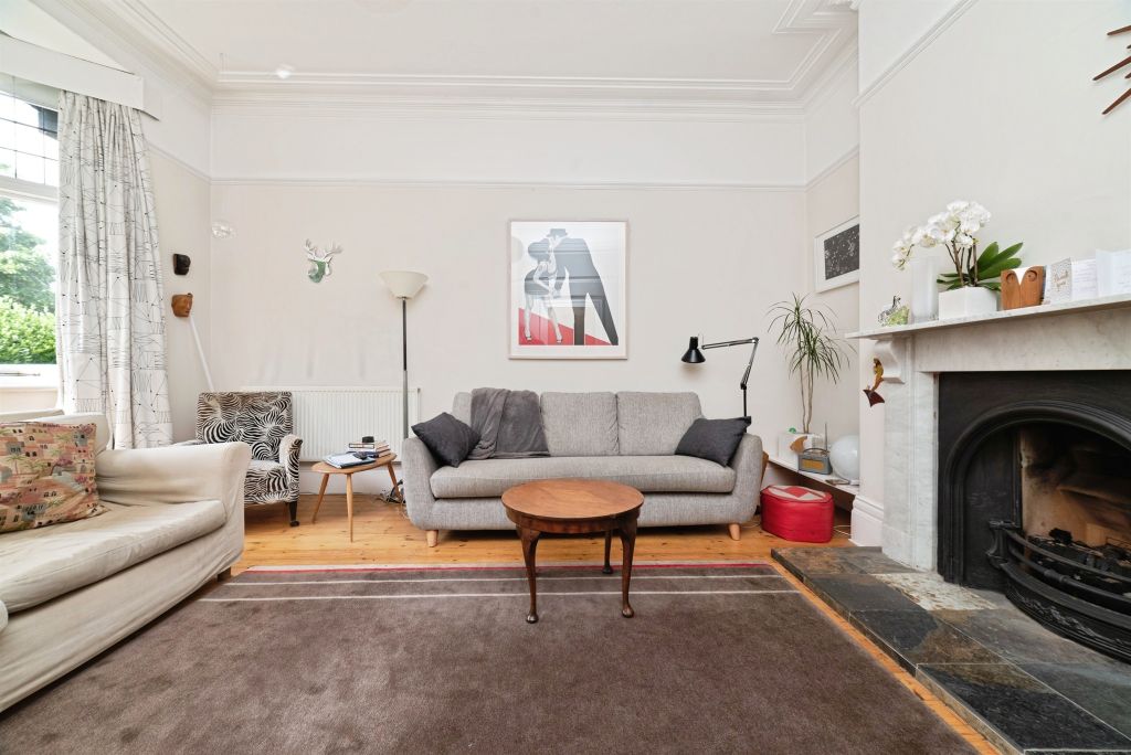 Property photo 1 of 21