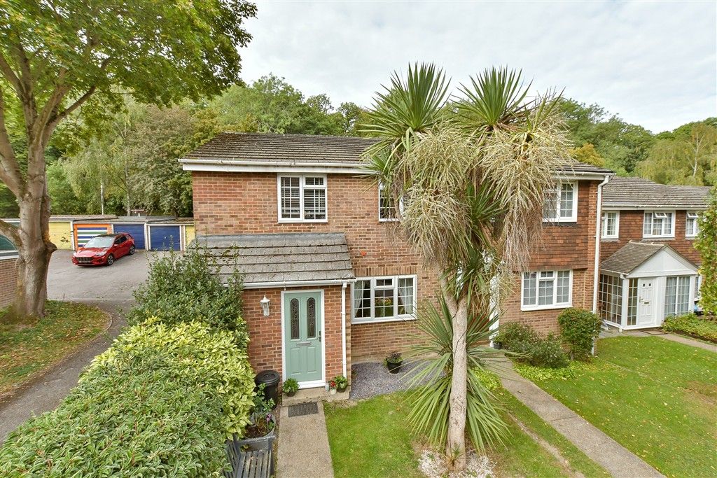 Property photo 1 of 11 External (Web)