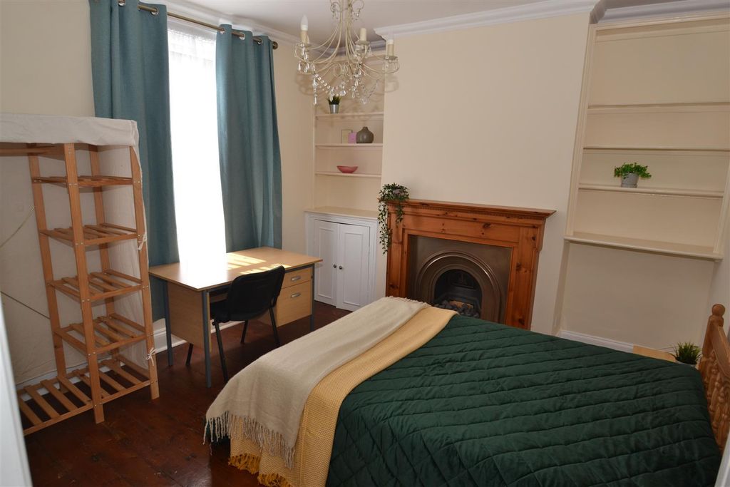 Property photo 3 of 23 Gff Bed (3).Jpg